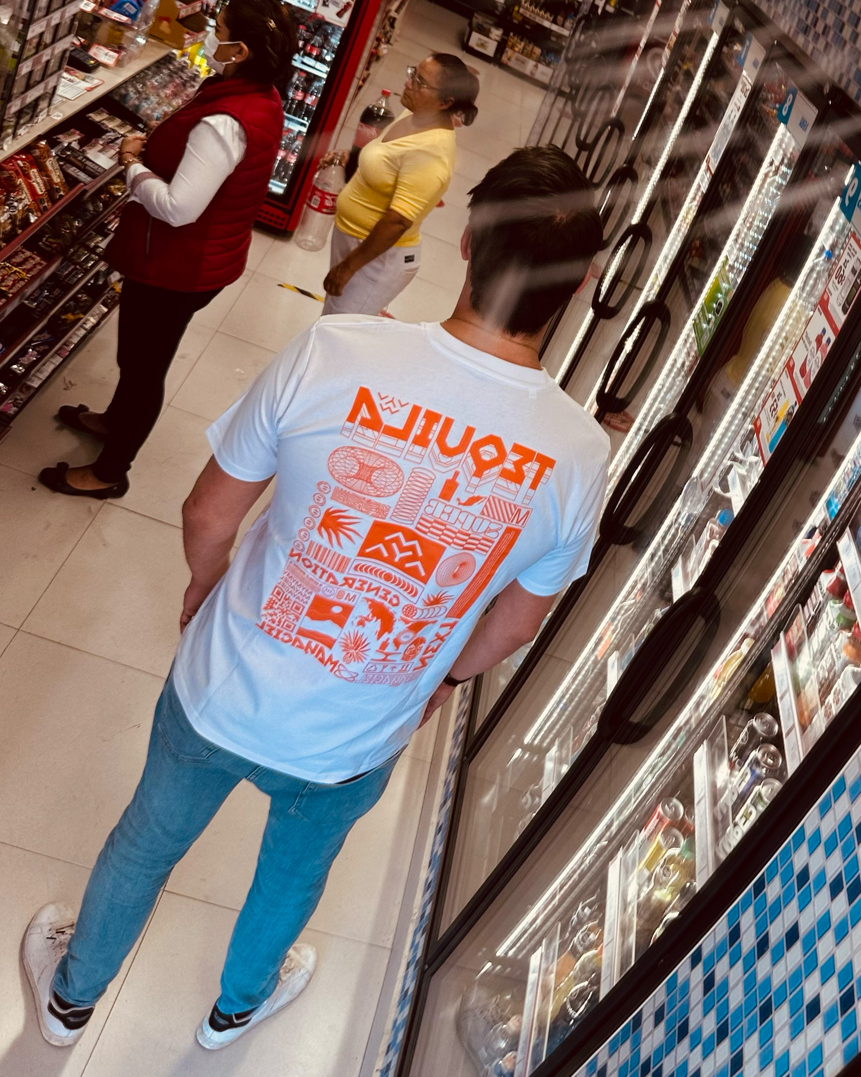 https://mayaciel.de/wp-content/uploads/2025/06/MAYACIEL-Signature-T-Shirt-weiss_2-1.jpg
